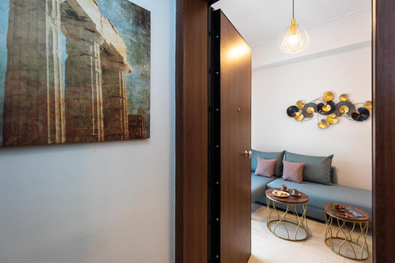 Blue Ark Boho At Acropolis Apartment